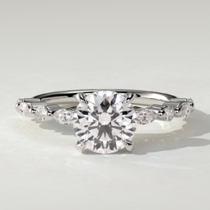 zade-solitaire-round